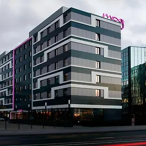 https://moxy-frankfurt-eschborn.frankfurtammainhotels.com